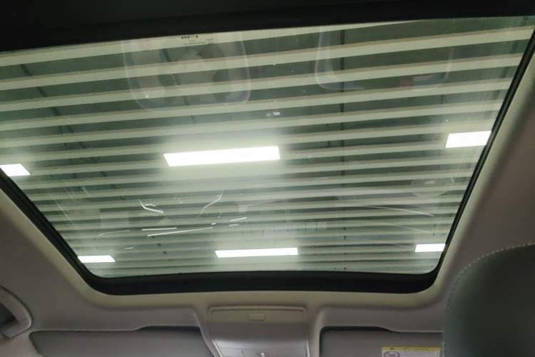 Used Volkswagen Tiguan L 2023 Restyled 330TSI Automatic Two-Wheel Drive R-Line Enhanced Comfort Version