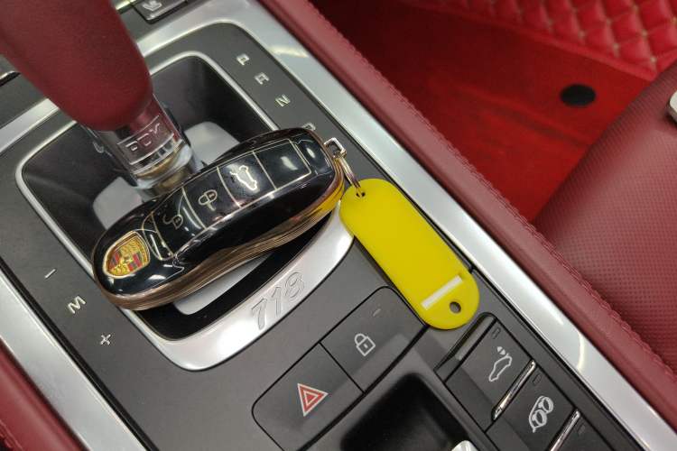 Used Porsche 718 2022 Boxster 2.0T
