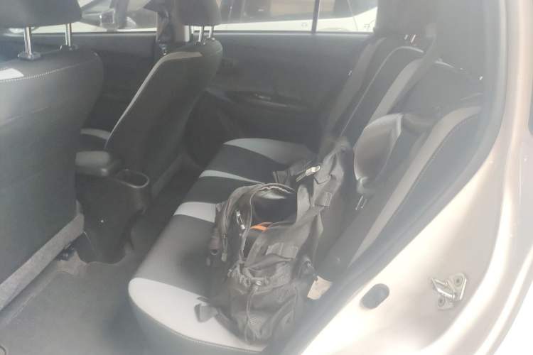 Used Toyota YARiS L 2020 X-Trail X 1.5L CVT Leading Edition
