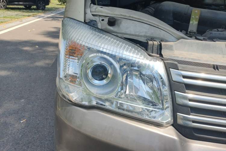 Used FORTHING Lingzhi 2017 M3L 2.0L 7-Seater Comfort Model