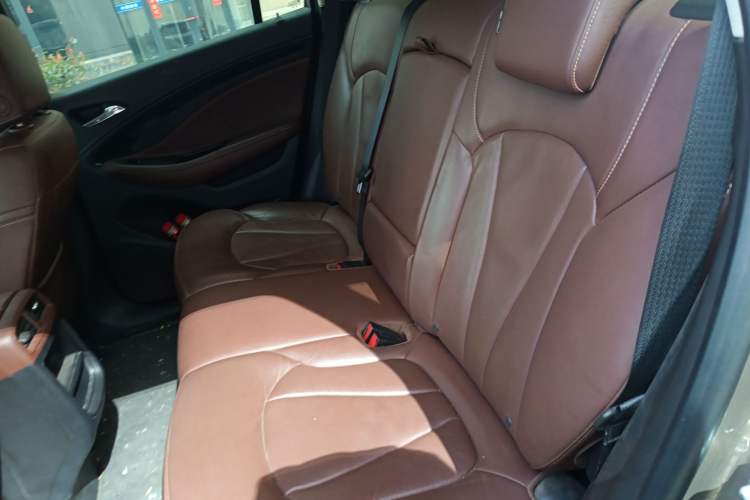 Used Buick Envision 2018 20T Two-Wheel Drive Luxury Model