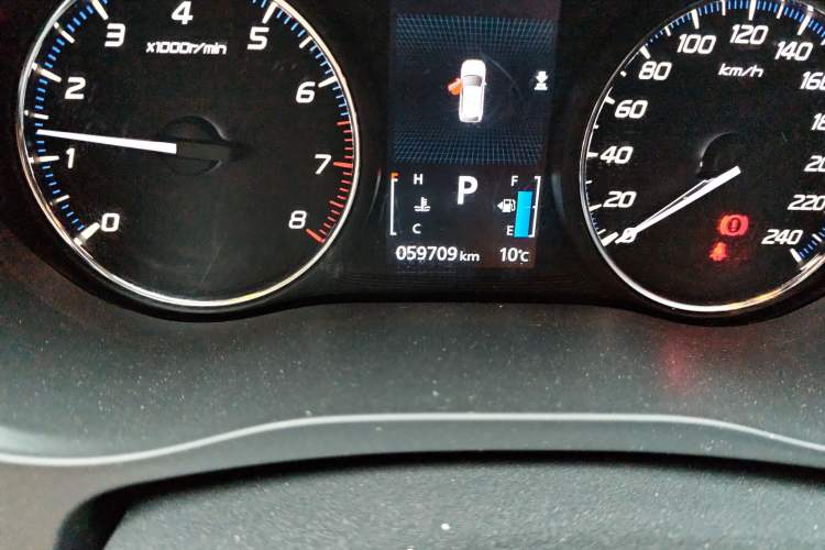 Used Mitsubishi Outlander 2019 2.0L Two-Wheel Drive Comfort Edition 5 Seats China VI Standard