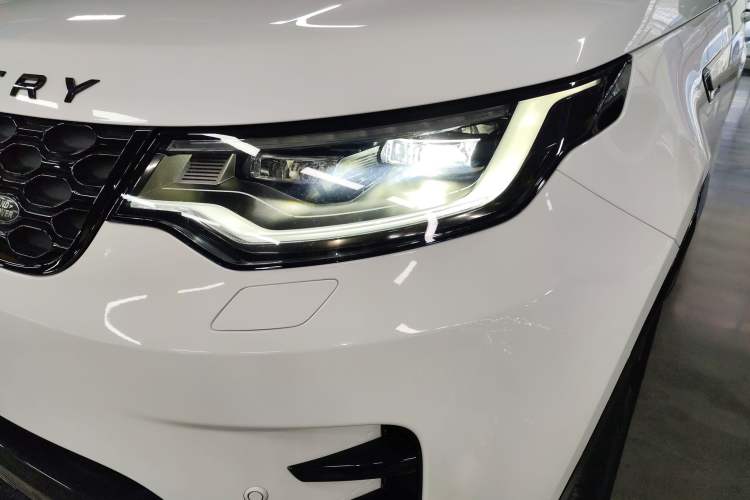 Used Land Rover Discovery 2021 360 PS R-Dynamic S
