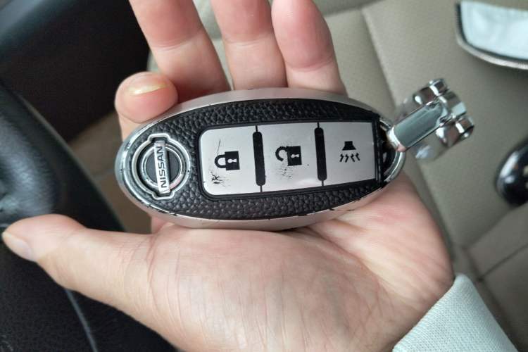 Used Nissan Qashqai 2015 2.0 XL Coolfire CVT 2WD
