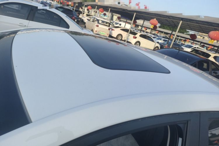 Used Roewe i5 2023 1.5L CVT Luxury Edition
