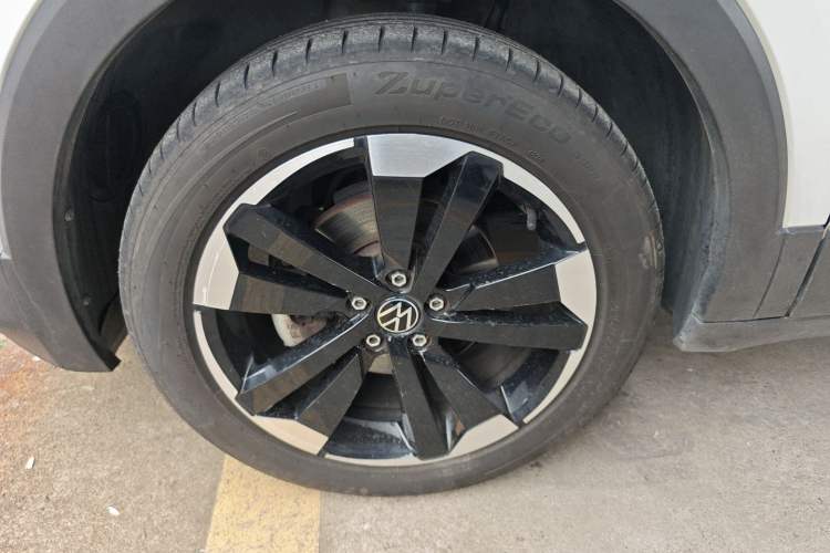 Used Volkswagen Tacqua 2021 200TSI DSG JoyConnect Edition