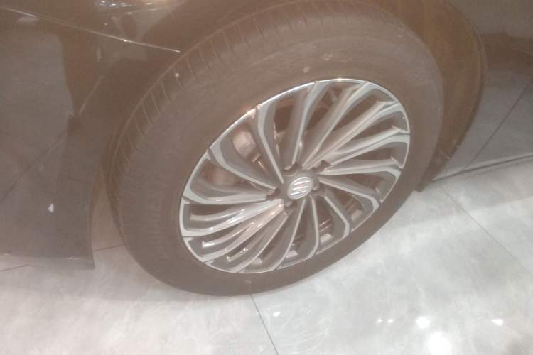 Used Buick LaCrosse 2023 28T Prestige Edition
