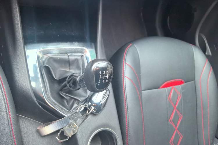 Used Soueast DX3 2018 1.5L Manual Luxury Model