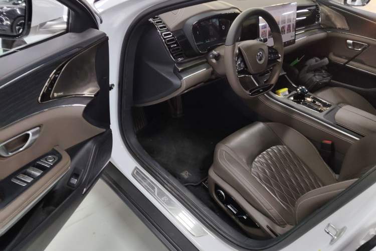 Used BYD Han 2020 EV Four-Wheel Drive High-Performance Flagship Model
