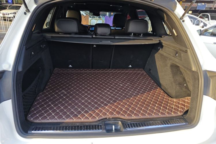 Used Mercedes-Benz GLC 2020 Facelift GLC 300 L 4MATIC Dynamic Edition
