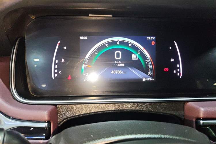 Used GAC Trumpchi M6 2023 PRO 270T DCT Luxury Edition
