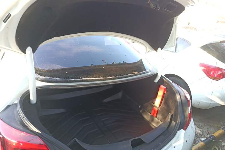 Used Buick Regal 2015 1.6T Leading Technology Model
