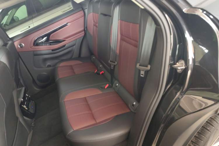 Used Land Rover Range Rover Evoque 2021 Range Rover Velar L 249PS R-Dynamic First Edition