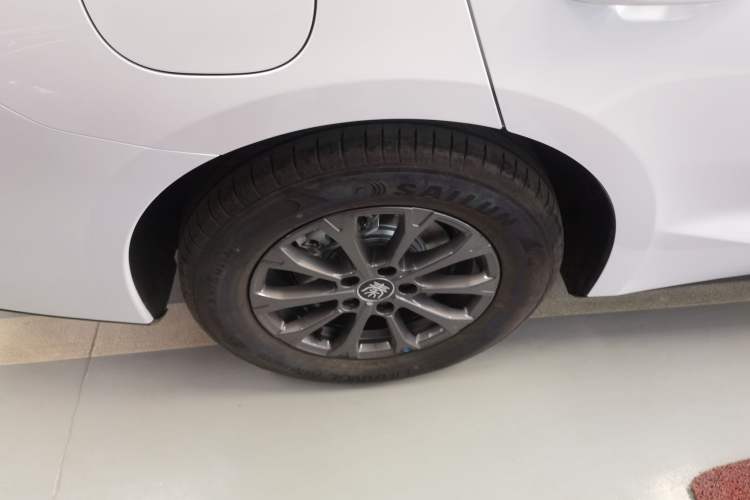 Used BYD Qin L 2025 DM-i Smart Drive 80KM Leading Model