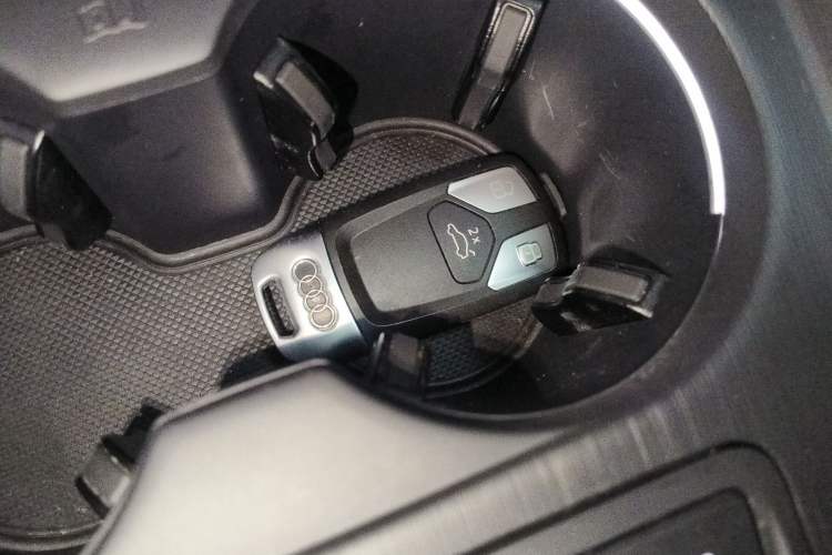 Used Audi A4L 2019 40 TFSI Fashion Edition China VI Emission Standard
