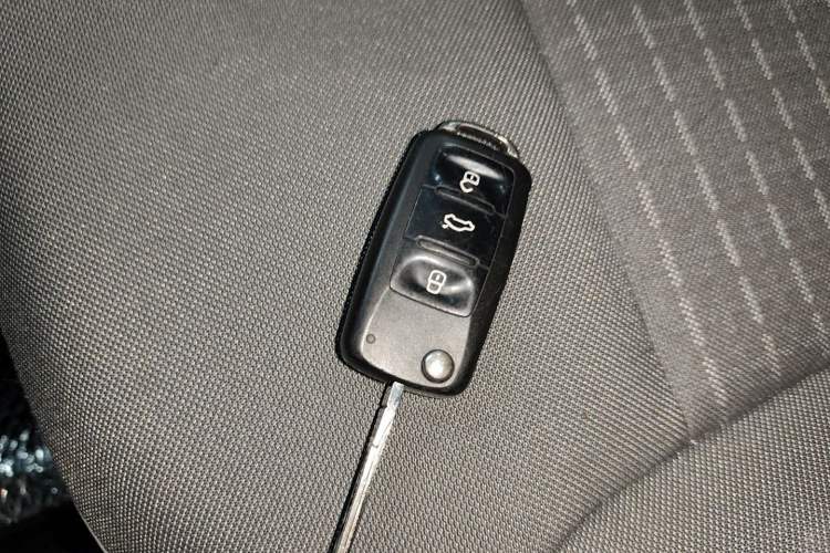 Used Volkswagen Polo 2014 1.6L Automatic Comfort Edition
