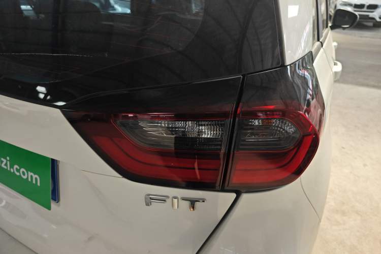 TDK.VehicleDetails.img