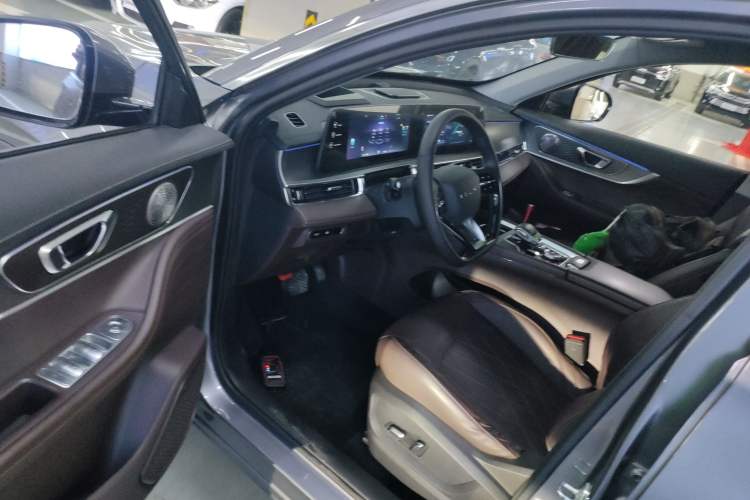 Used Chery Tiggo 8 PRO 2022 390T Two-Wheel Drive Vast Edition 5 Seats
