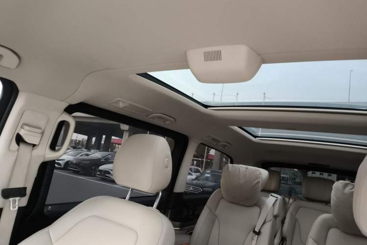 Used Mercedes-Benz V-Class 2020 V 260 Prestige Edition
