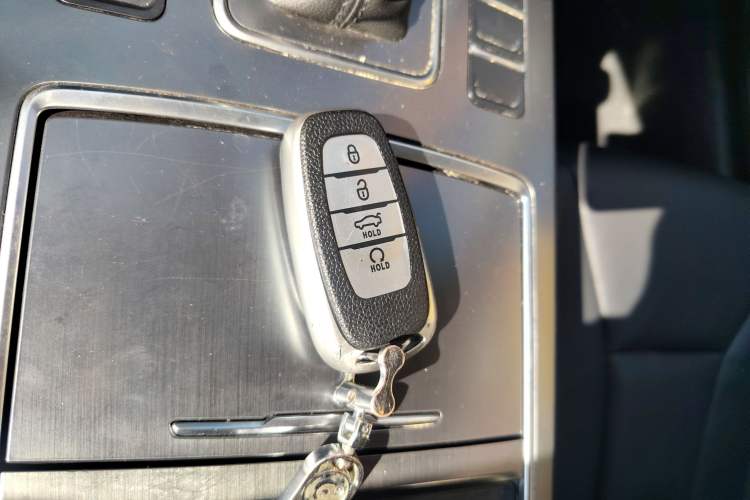 Used Hongqi H5 2022 Classic Model Facelift 1.5T DCT Qiyun Edition
