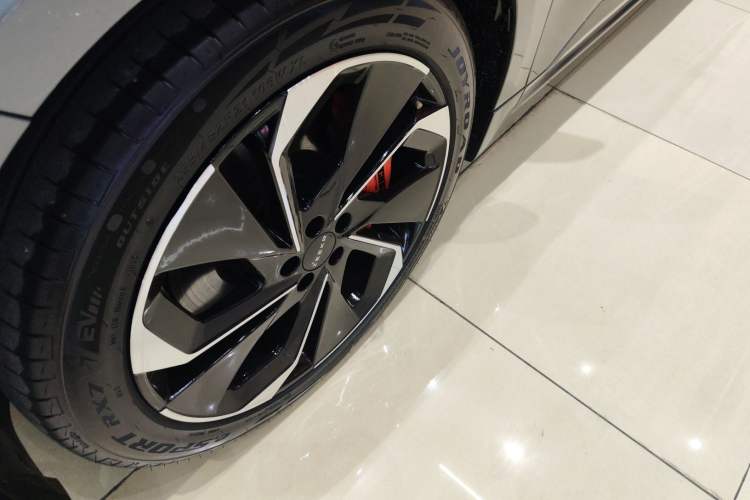 Used Zeekr 001 2021 Long-Range Dual-Motor WE Edition
