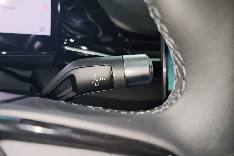 Used  L6 2024 125km PLUS Dragon Edition
