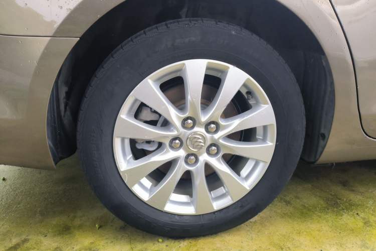 Used Buick LaCrosse 2013 2.4L SIDI Elite Comfort Version
