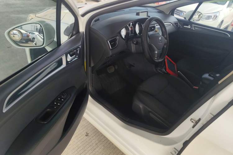 Used Peugeot 308 2014 Enjoyment Edition Classic 1.6L Automatic Fashion Model