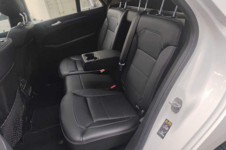 Used Mercedes-Benz M-Class 2014 ML 400 4MATIC Dynamic Model