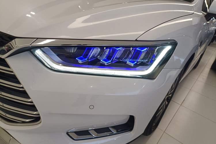 Used BYD Qin Pro New Energy 2019 DM Super Edition 1.5TI Automatic Smart Connect Prestige Model China VI Standard
