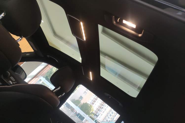 Used Mercedes-Benz GLC 2022 Refreshed GLC 300 L 4MATIC Dynamic Edition Prestige Version
