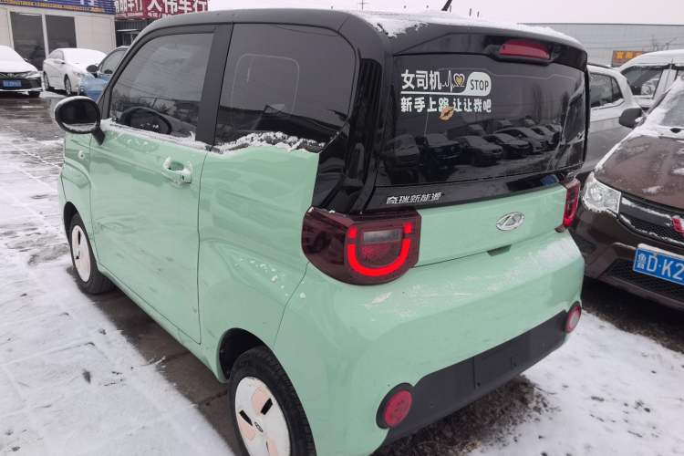 Used Chery QQ Ice Cream 2022 170km Sundae Phosphate Lithium-Ion