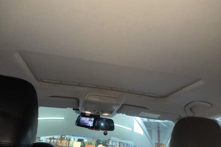 TDK.VehicleDetails.img