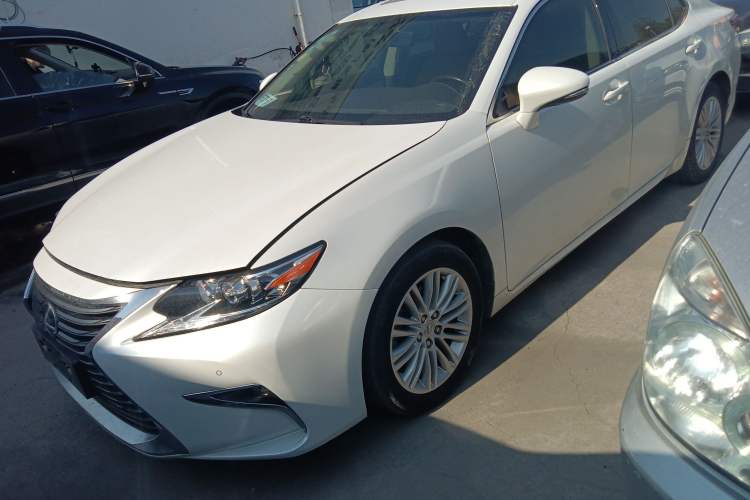 Used Lexus ES 2015 200 Elite Edition
