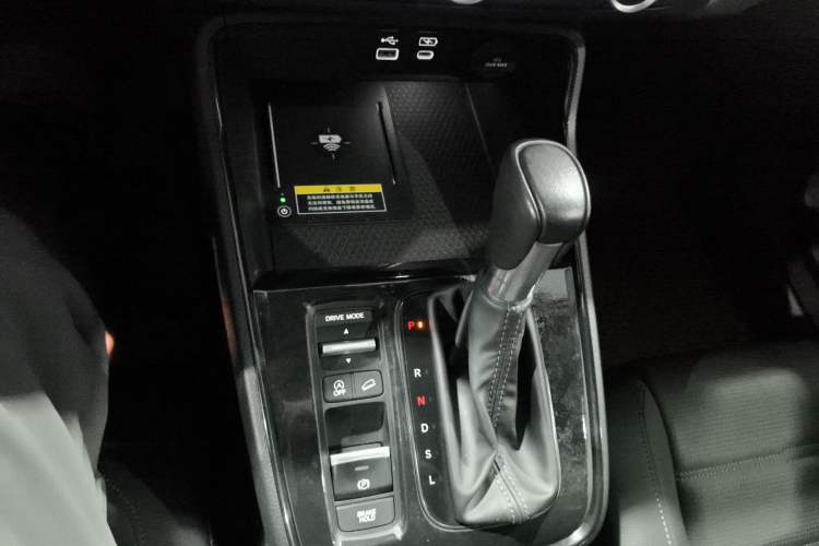 Used Honda CR-V 2023 240TURBO Two-Wheel-Drive Luxury Version 5 Seats
