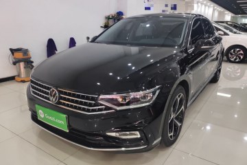 Used Volkswagen Magotan 2025 Revised Version Zhongxiang Edition 330TSI DSG Luxury Trim