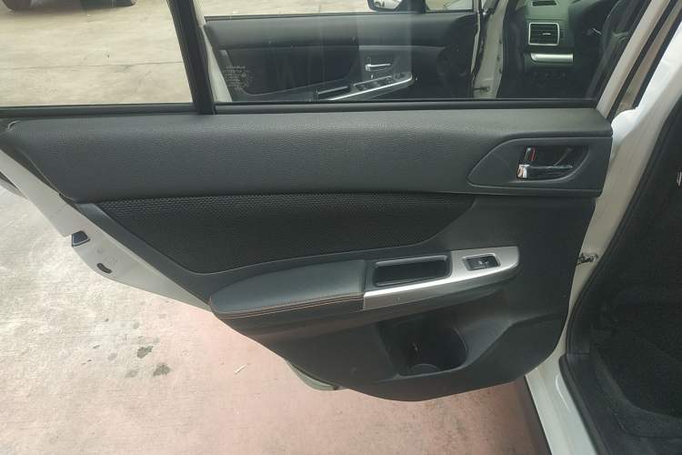 Used Subaru XV 2016 2.0i Ambition Edition
