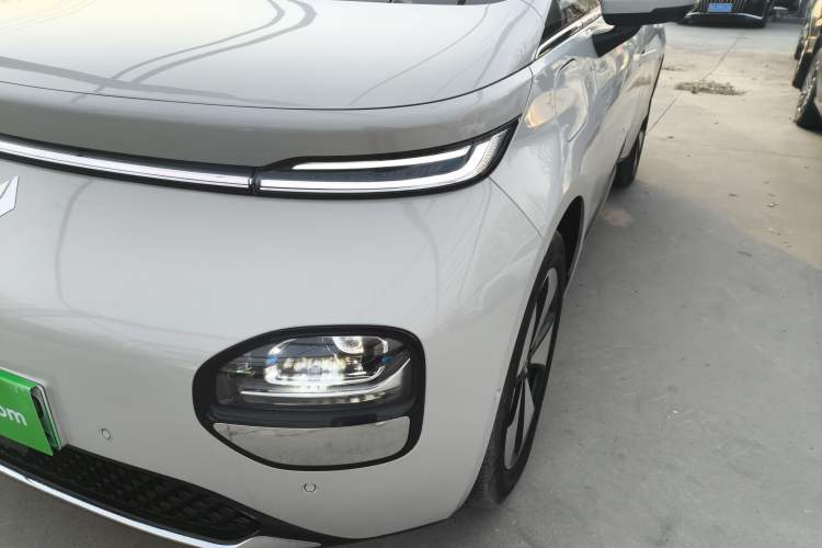 Used Baojun Cloud 2023 460 Max Lingxi Version
