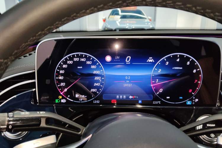 Used Mercedes-Benz E-Class 2024 Facelift E 300 L Luxury Edition