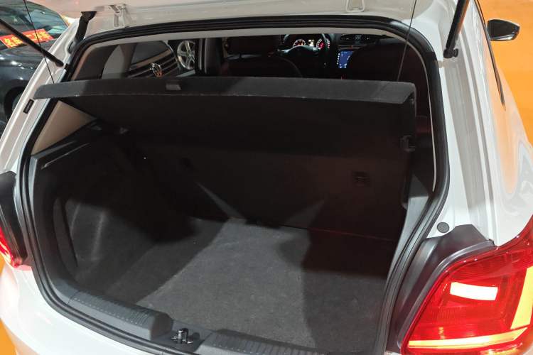 Used Volkswagen Polo 2016 1.4L Automatic Trendy Model
