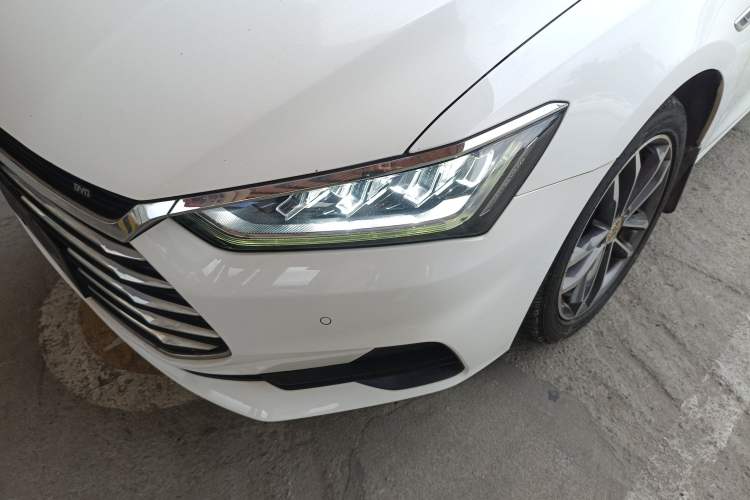 Used BYD Qin Pro 2019 Super Edition 1.5TI Automatic Smart Connect Flagship Model China V Standard