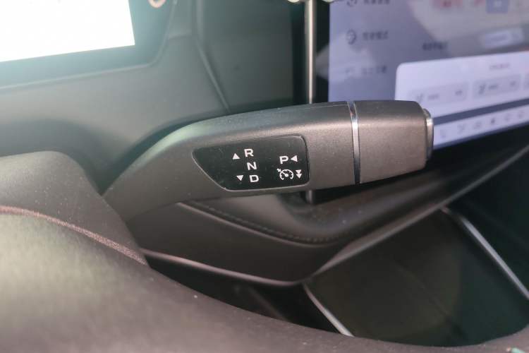 Used  SL03 2025 Pure Electric Elite Model
