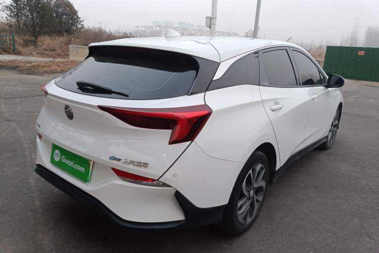 Used Buick Velite 6 2019 Connected Fashion Model