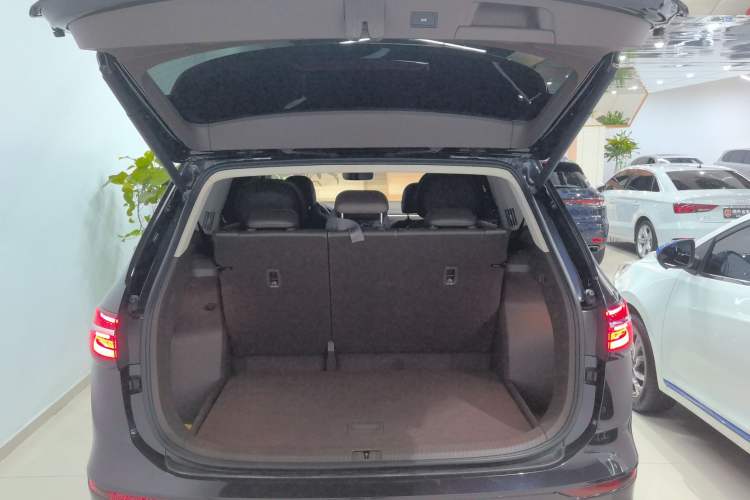 Used Volkswagen Viloran 2020 380TSI Prestige Edition
