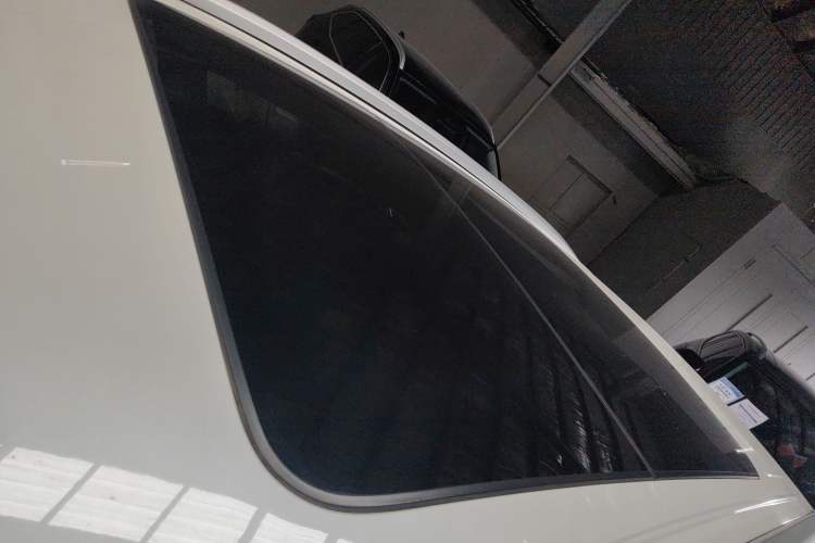 Used Nissan Murano 2019 2.5L XL Two-Wheel Drive Smart Connect Luxury Edition China VI Standard
