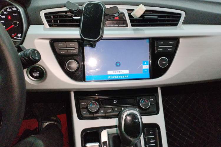 Used Geely Auto Emgrand X7 Sport 2016 1.8TD Automatic ZhiShang Model
