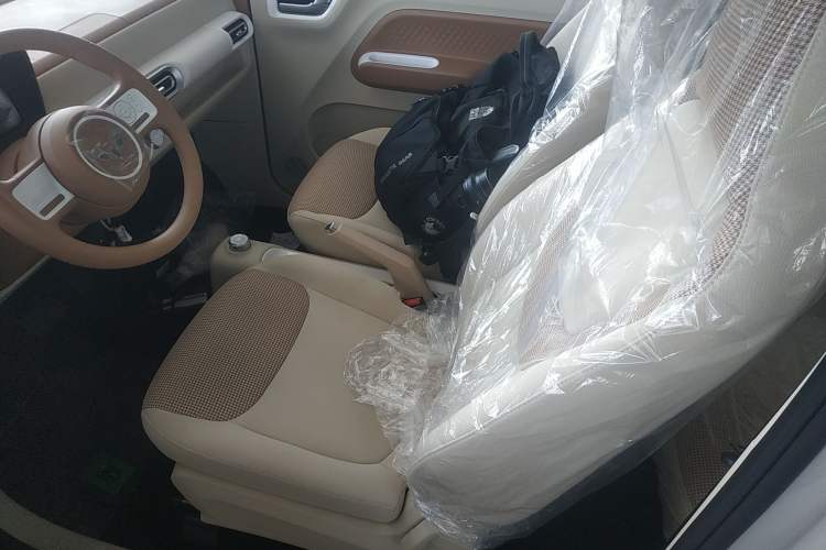 Used Wuling Hongguang MINIEV 2024 3rd Generation 215km Youth Edition