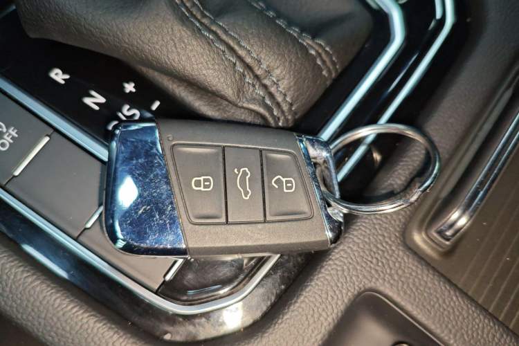 Used Volkswagen FAW-Volkswagen CC 2023 380TSI Striking Edition
