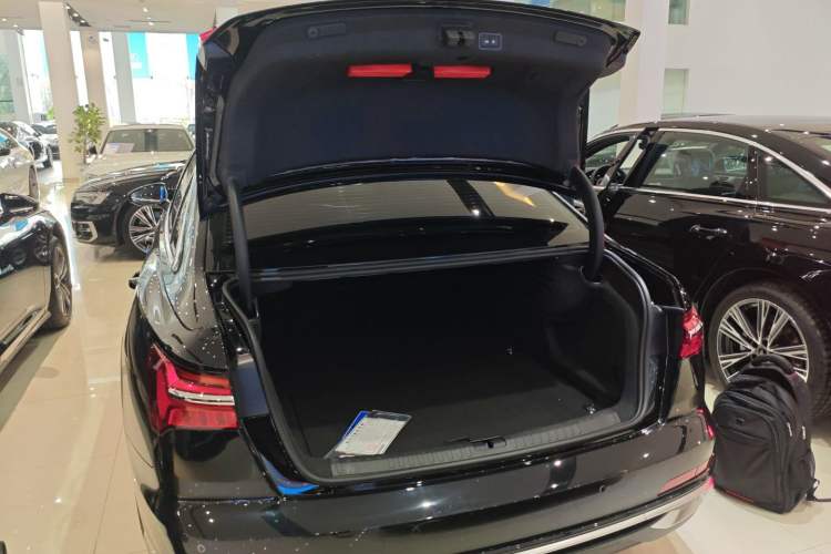 Used Audi A6L 2025 45 TFSI Prestige Dynamic Edition
