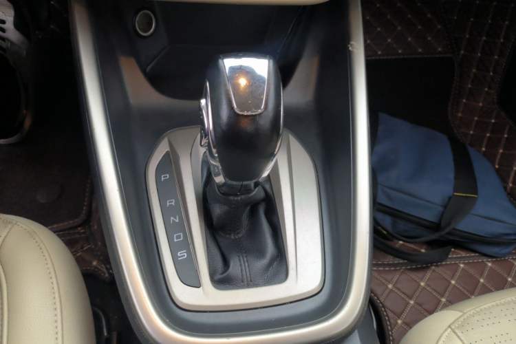 Used Ford Escort 2015 1.5L Automatic Fashion Model
